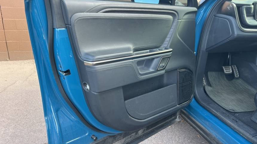 2023 Rivian R1S - Images - 3