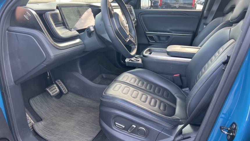 2023 Rivian R1S - Images - 4