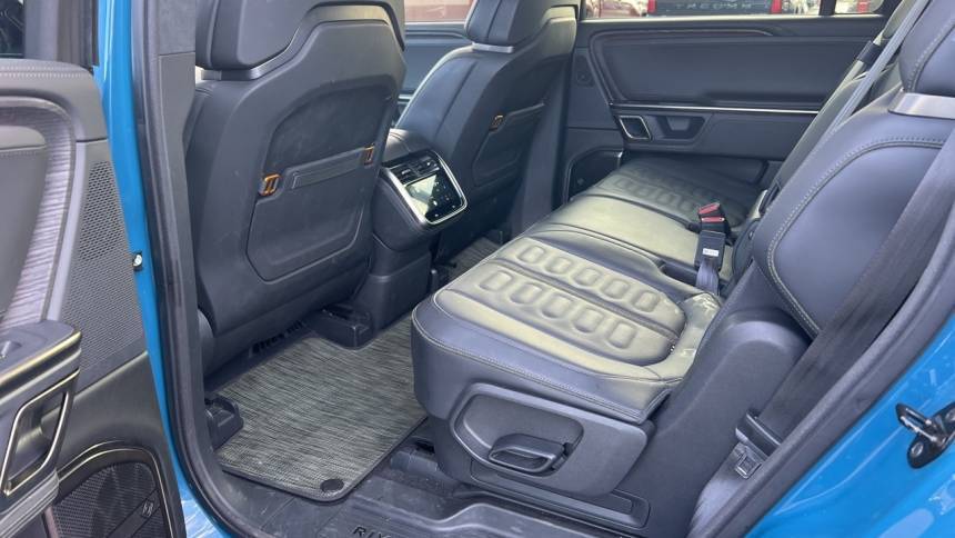 2023 Rivian R1S - Images - 5