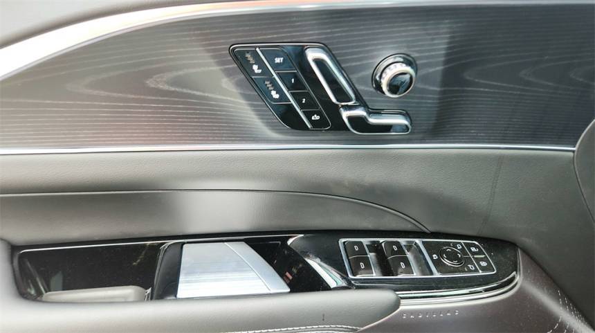2025 Cadillac Lyriq 1GYKPNRK0SZ311085