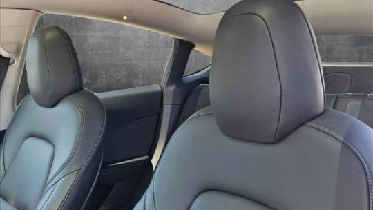 2020 Tesla Model Y 5YJYGDEF0LF002226