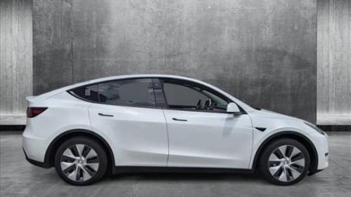 2022 Tesla Model Y 7SAYGAEE7NF521463