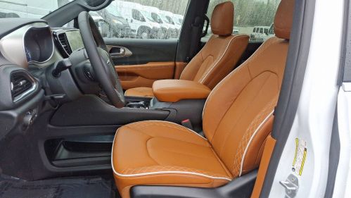 2025 Chrysler Pacifica 2C4RC1N79SR574082