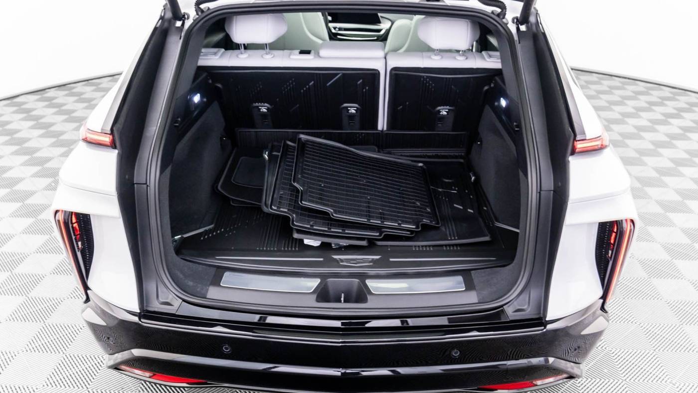 2025 Cadillac Lyriq 1GYKPURLXSZ311064