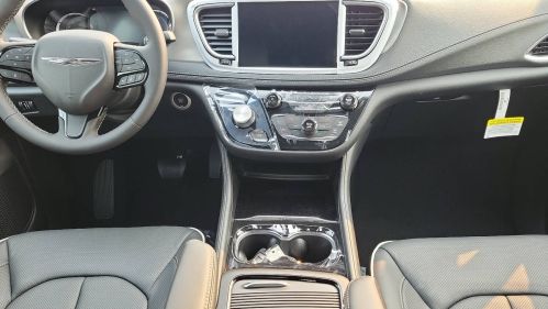 2023 Chrysler Pacifica 2C4RC1S77PR569894