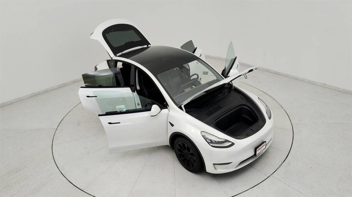 2020 Tesla Model Y 5YJYGDEE6LF029647