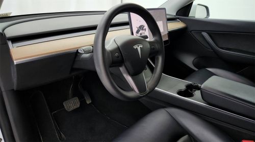 2020 Tesla Model Y 5YJYGDEE6LF029647