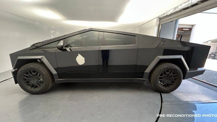 2024 Tesla Cybertruck 7G2CEHED5RA002750