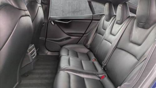 2020 Tesla Model S 5YJSA1E24LF385221