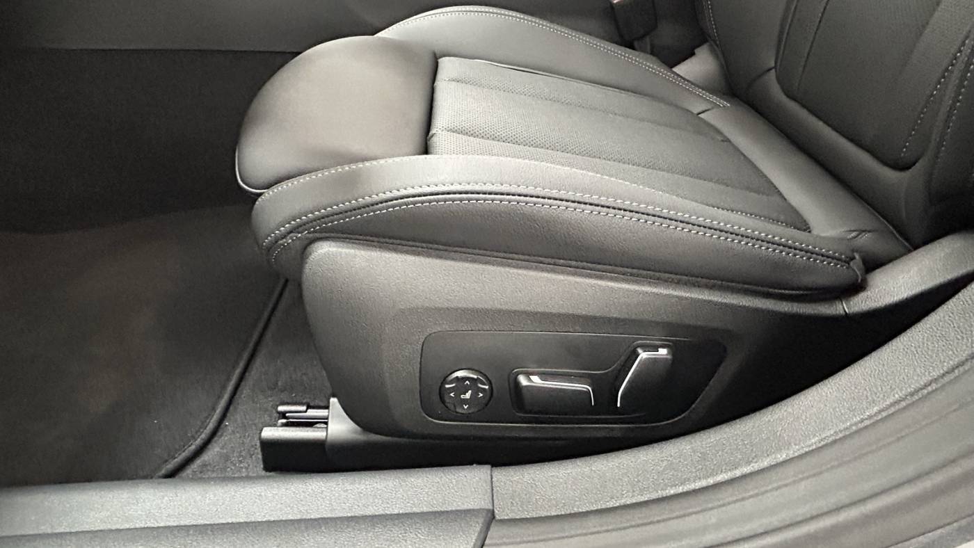 2025 BMW i4 WBY43HD06SFU72011