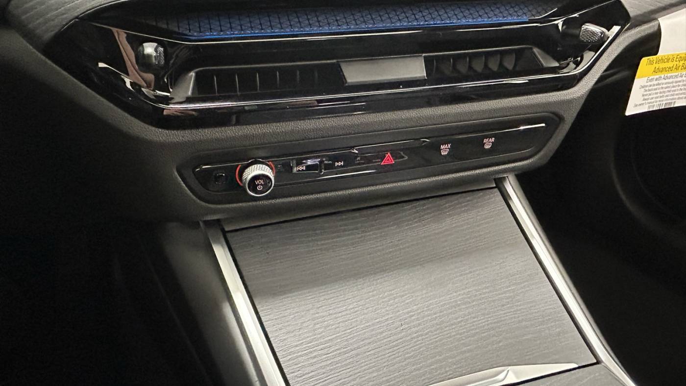 2025 BMW i4 WBY43HD06SFU72011
