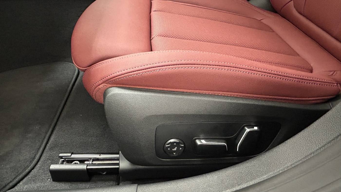 2025 BMW i4 WBY33HD08SFU79411