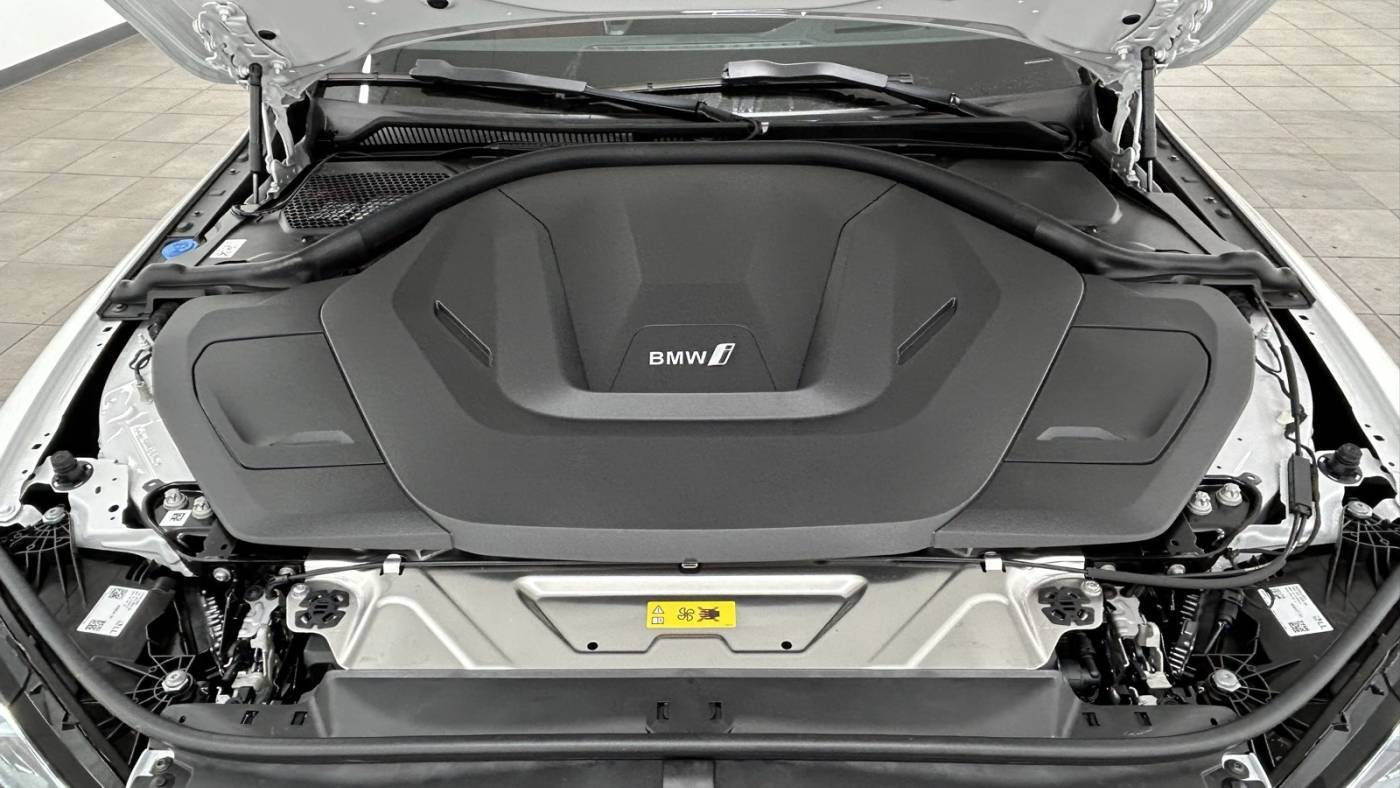 2025 BMW i4 WBY33HD08SFU79411