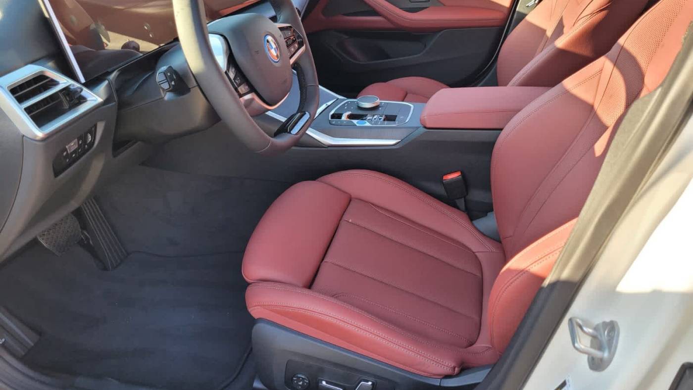 2025 BMW i4 WBY43HD08SFU70387