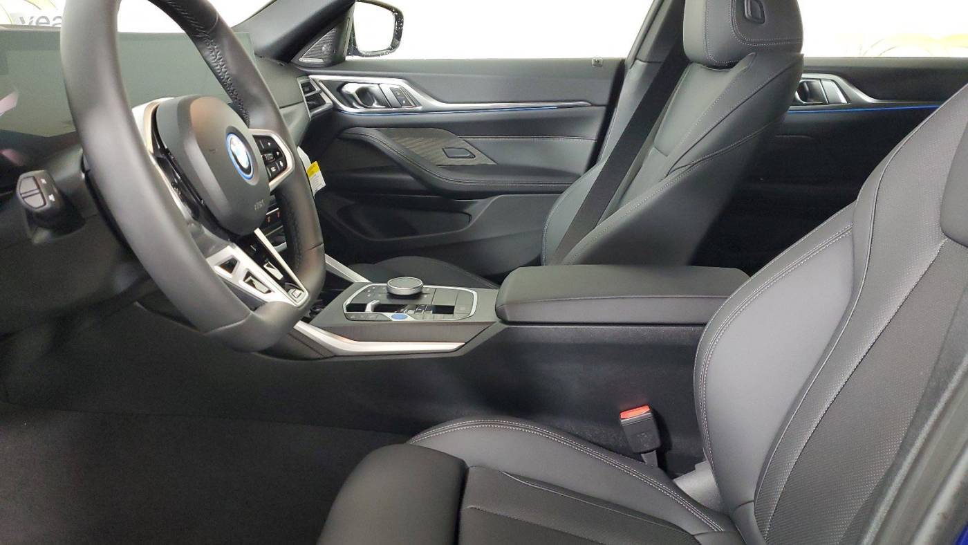 2025 BMW i4 WBY43HD07SFU47585