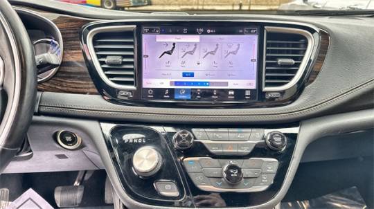 2021 Chrysler Pacifica 2C4RC1N78MR562556