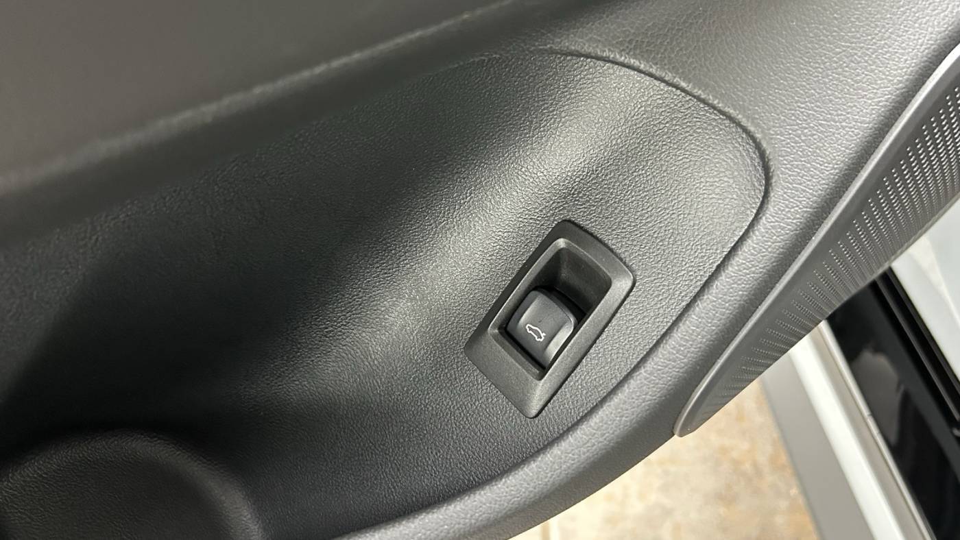 2025 BMW i4 WBY33HD05SFU84890