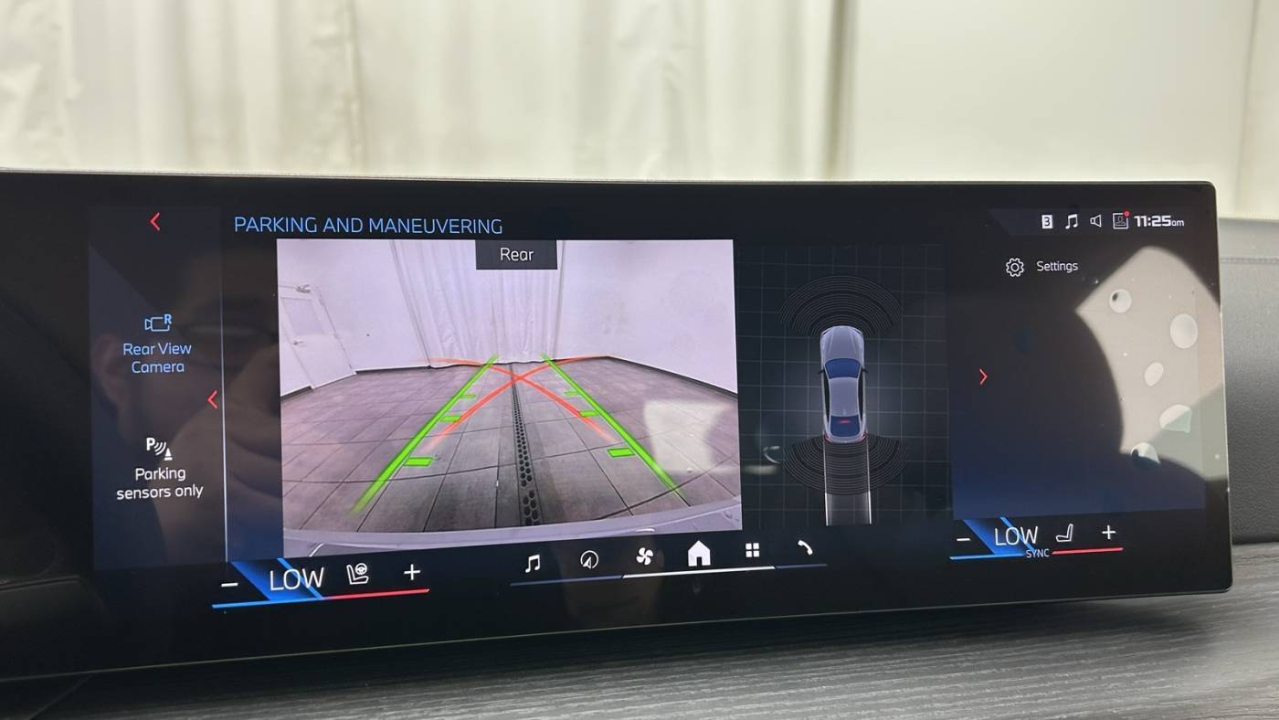 2025 BMW i4 WBY33HD05SFU84890