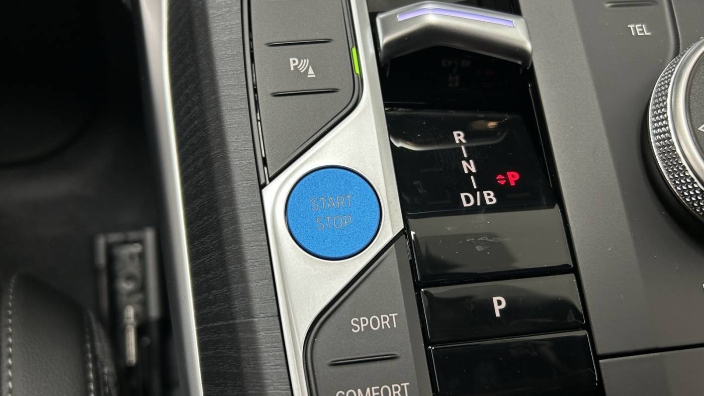 2025 BMW i4 WBY33HD05SFU84890