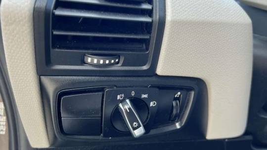 2015 BMW i3 - Images - 16