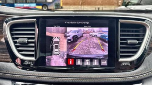 2021 Chrysler Pacifica 2C4RC1N78MR562556