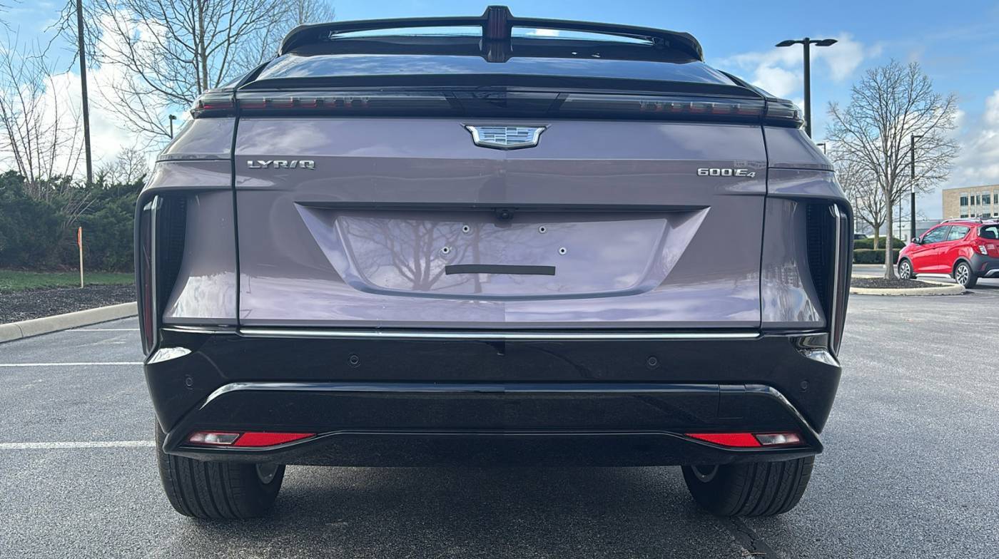 2025 Cadillac Lyriq 1GYKPNRL8SZ307603