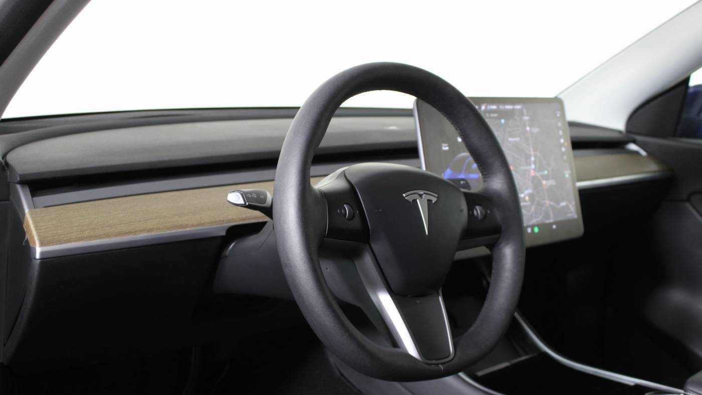 2021 Tesla Model Y 5YJYGDEE7MF099336