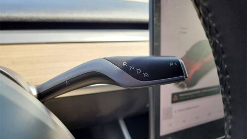 2021 Tesla Model Y 5YJYGDEF2MF093419