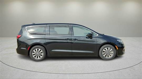 2023 Chrysler Pacifica 2C4RC1L78PR595046