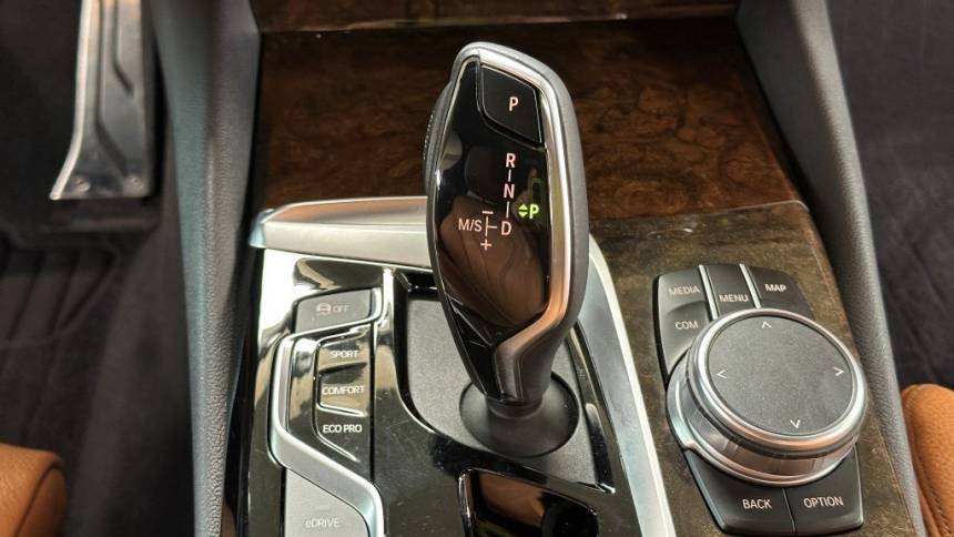 2019 BMW 5 Series WBAJB1C55KB376919