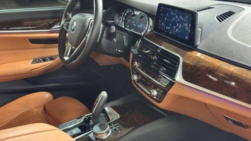 2019 BMW 5 Series WBAJB1C55KB376919