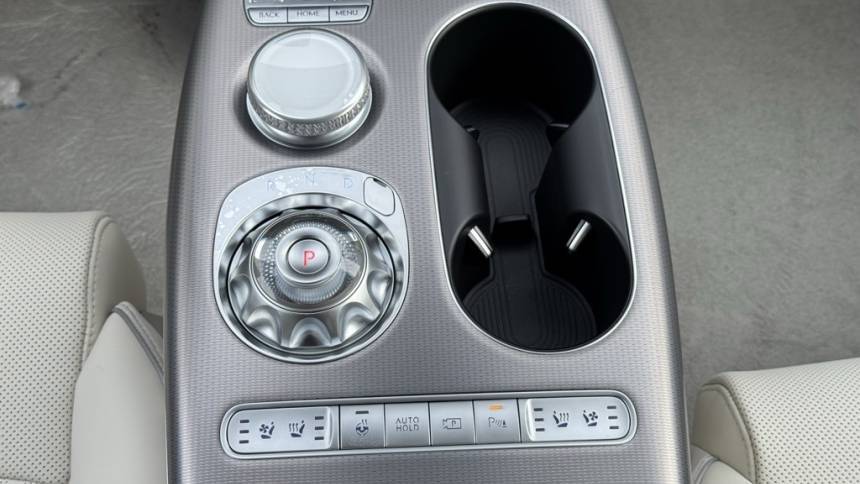 2025 Genesis GV60 KMUKEDSB0SU028051