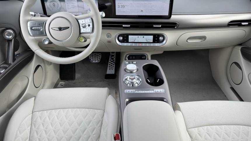 2025 Genesis GV60 KMUKEDSB0SU028051