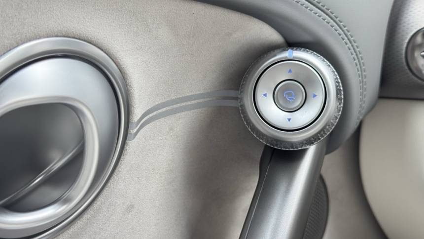 2025 Genesis GV60 KMUKEDSB0SU028051