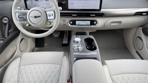 2025 Genesis GV60 KMUKEDSB0SU028051