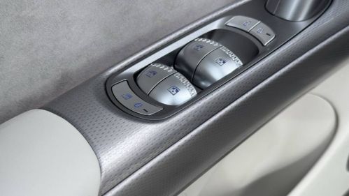 2025 Genesis GV60 KMUKEDSB0SU028051