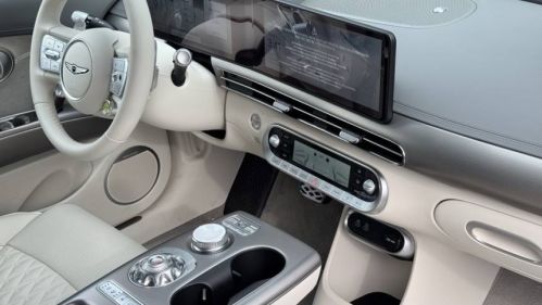 2025 Genesis GV60 KMUKEDSB0SU028051