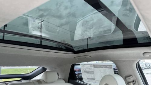 2025 Genesis GV60 KMUKEDSB0SU028051