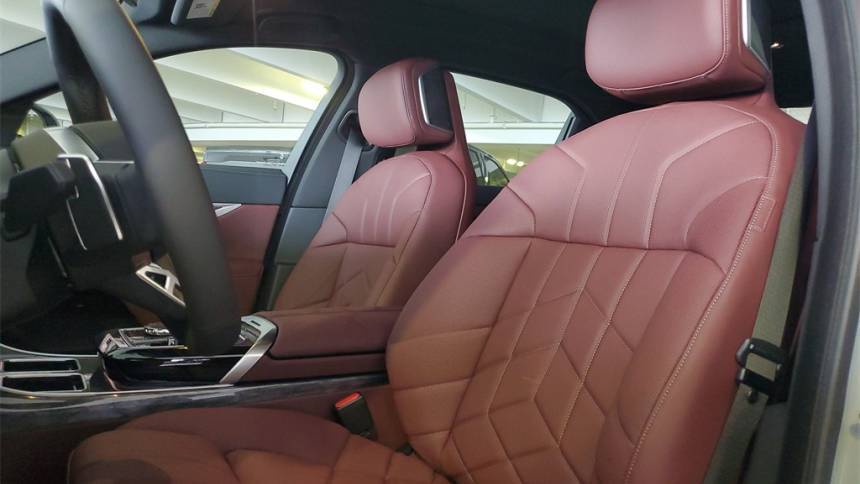 2025 BMW i7 WBY43EJ07SCU87203