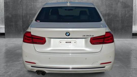 2017 BMW 3 Series WBA8E1C37HA029661