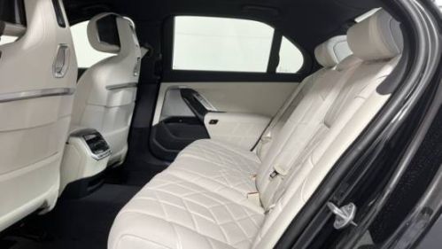 2025 BMW i7 WBY53EJ04SCU52736