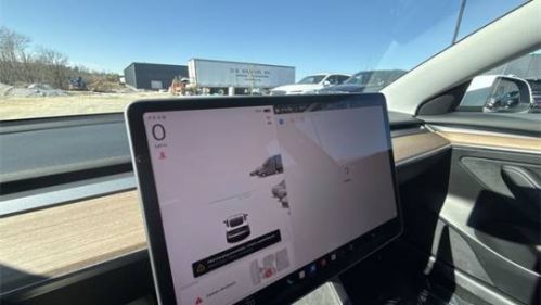 2022 Tesla Model 3 5YJ3E1EB6NF109294