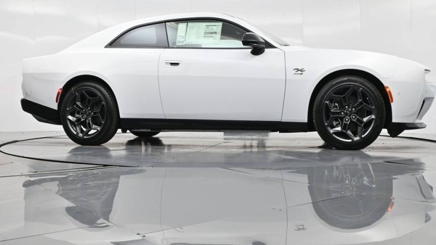 2025 Dodge Charger Daytona 2C3CDBCK5SR550432
