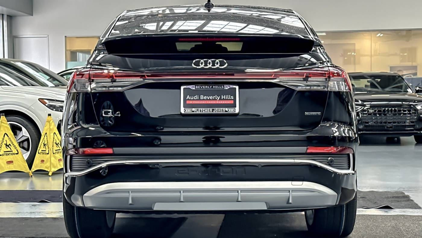 2025 Audi Q4 e-tron WA13UBFZ4SP041965