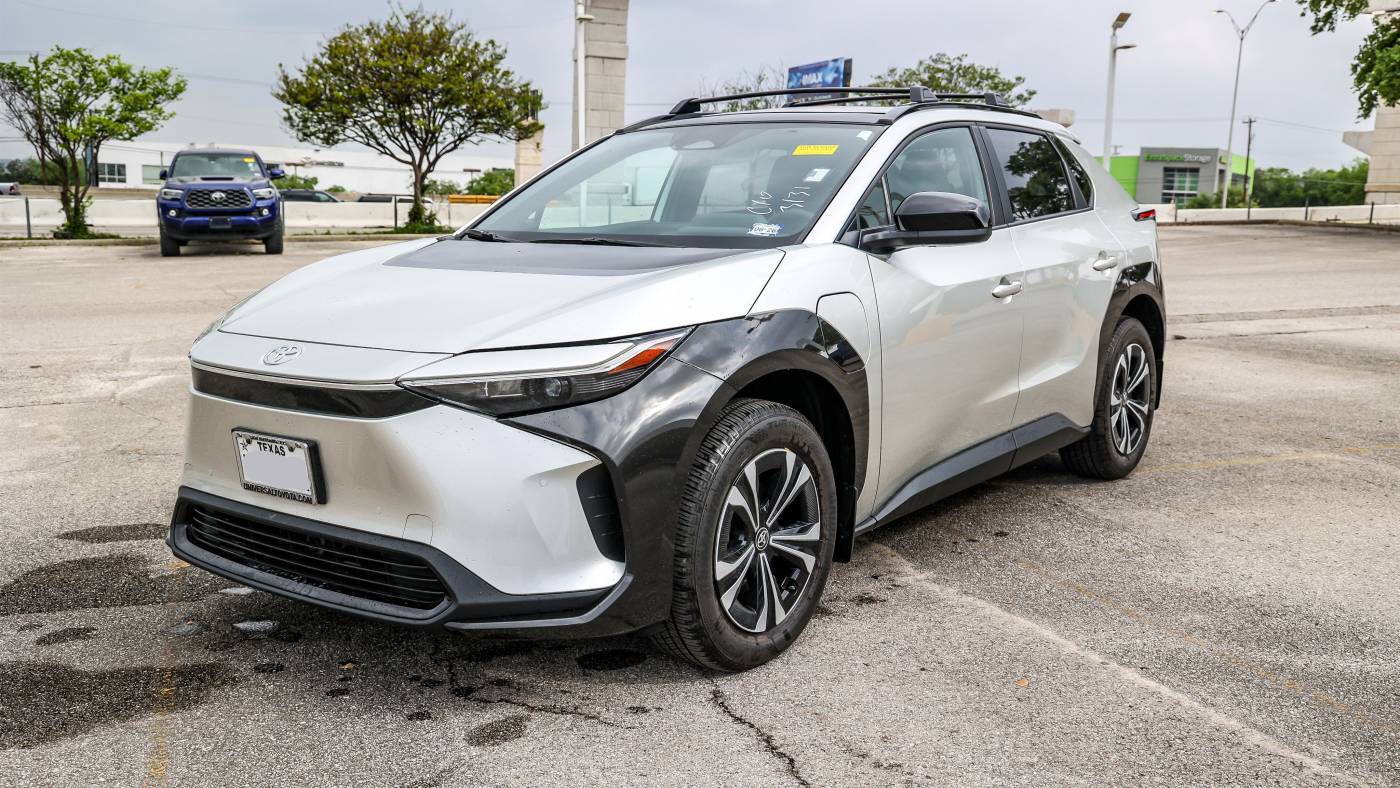 2024 Toyota bZ4X JTMAAAAA1RA036642