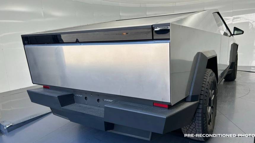 2024 Tesla Cybertruck - Images - 7