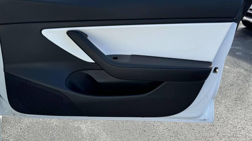 2020 Tesla Model 3 5YJ3E1EA1LF738210