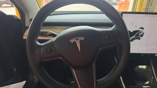 2020 Tesla Model 3 5YJ3E1EB5LF663682