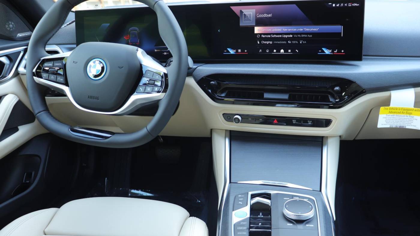 2025 BMW i4 WBY23HD01SFU84607