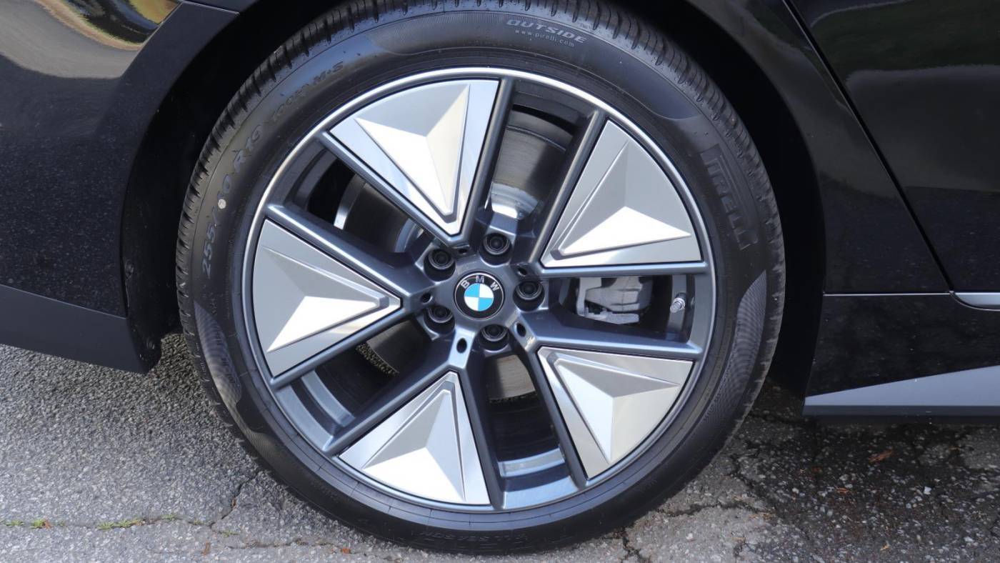 2025 BMW i4 WBY23HD01SFU84607